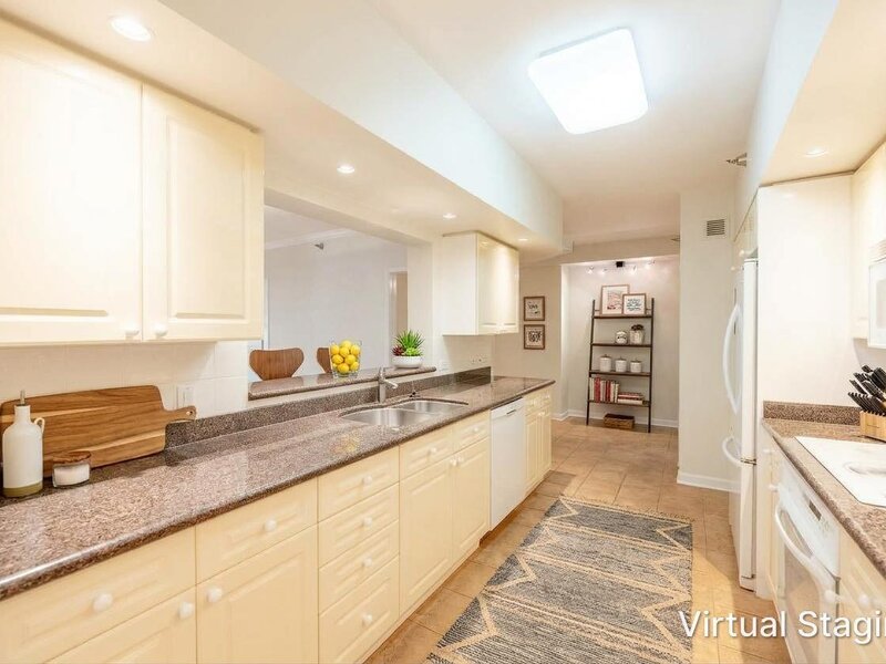 55 W Delaware Place Chicago IL 60610