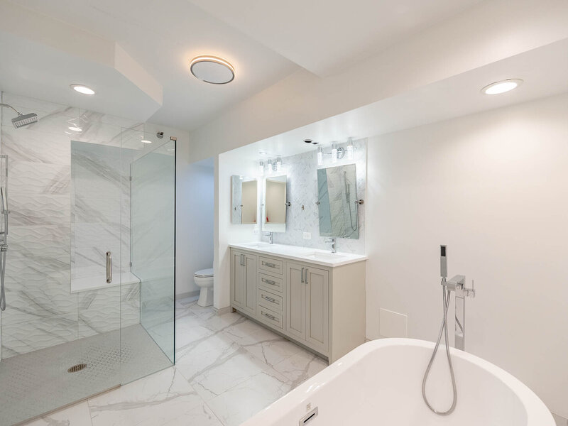 55 W Delaware Place Chicago IL 60610