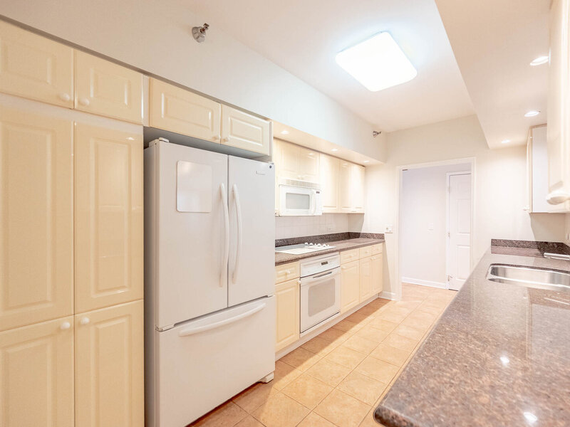 55 W Delaware Place Chicago IL 60610