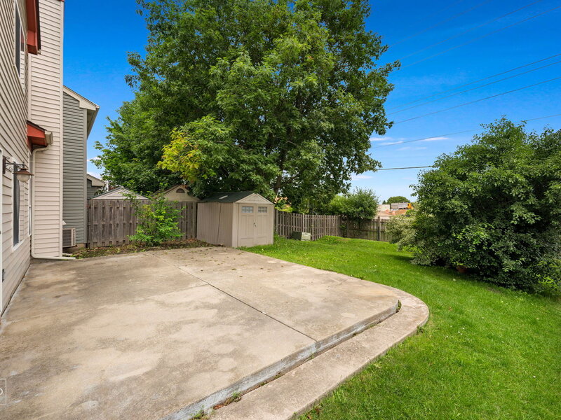 2041 Clarewood Lane Mundelein IL 60060