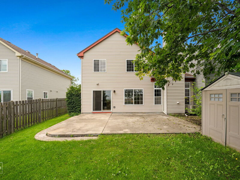 2041 Clarewood Lane Mundelein IL 60060
