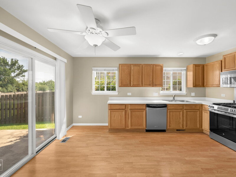 2041 Clarewood Lane Mundelein IL 60060