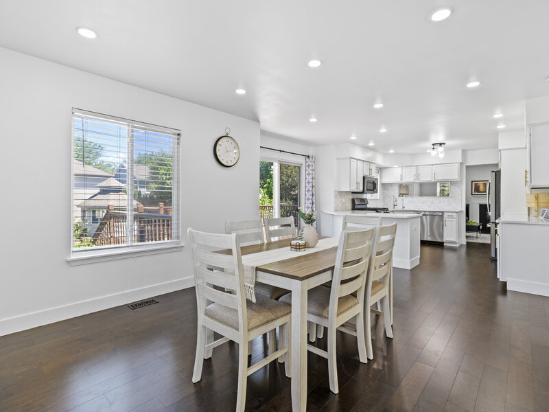 2462 Green Valley Court Aurora IL 60503