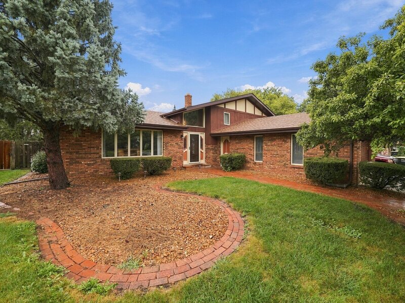 17958 State Line Avenue Lansing IL 60438