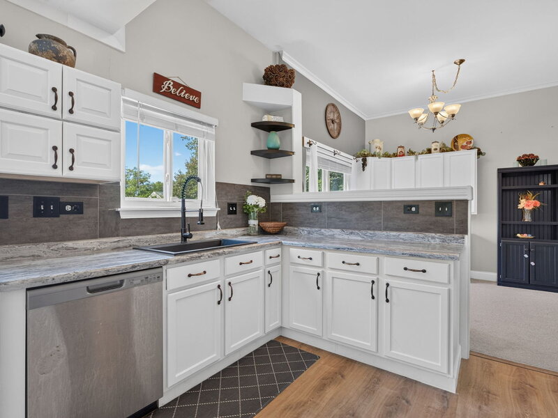 2067 Stephen Street Aurora IL 60502