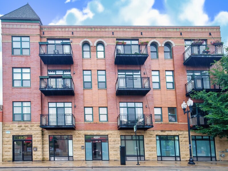 4050 N Lincoln Avenue Chicago IL 60618