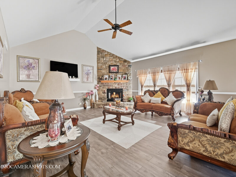 467 Poplar Drive Yorkville IL 60560