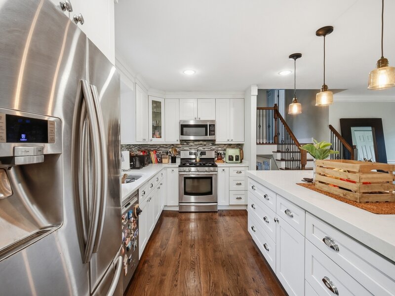 1006 W Frontenac Drive Arlington Heights IL 60004