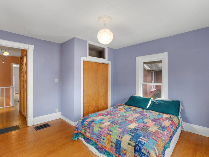 446 W Park Avenue Aurora IL 60506