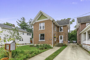Photo of 446 W Park Avenue Aurora IL 60506