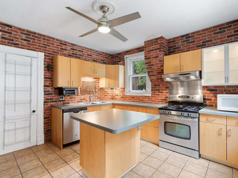 446 W Park Avenue Aurora IL 60506