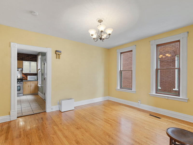446 W Park Avenue Aurora IL 60506
