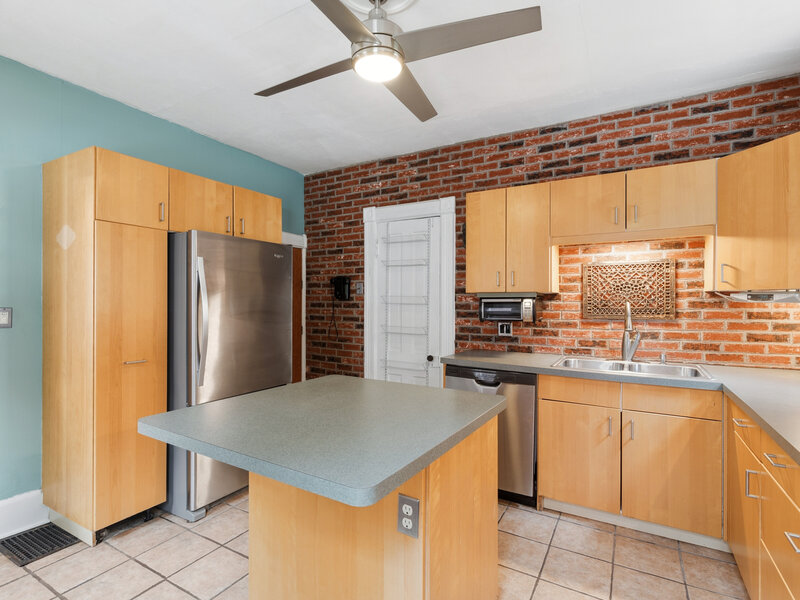446 W Park Avenue Aurora IL 60506
