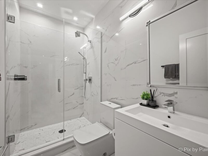 1334 W Walton Street Chicago IL 60642