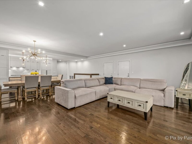 1334 W Walton Street Chicago IL 60642