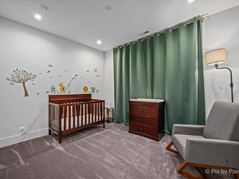 1334 W Walton Street Chicago IL 60642