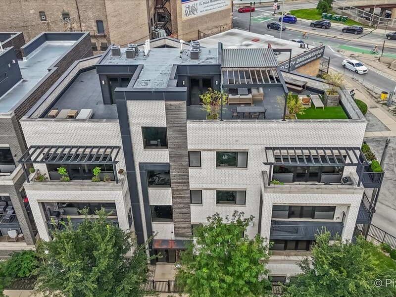 1334 W Walton Street Chicago IL 60642