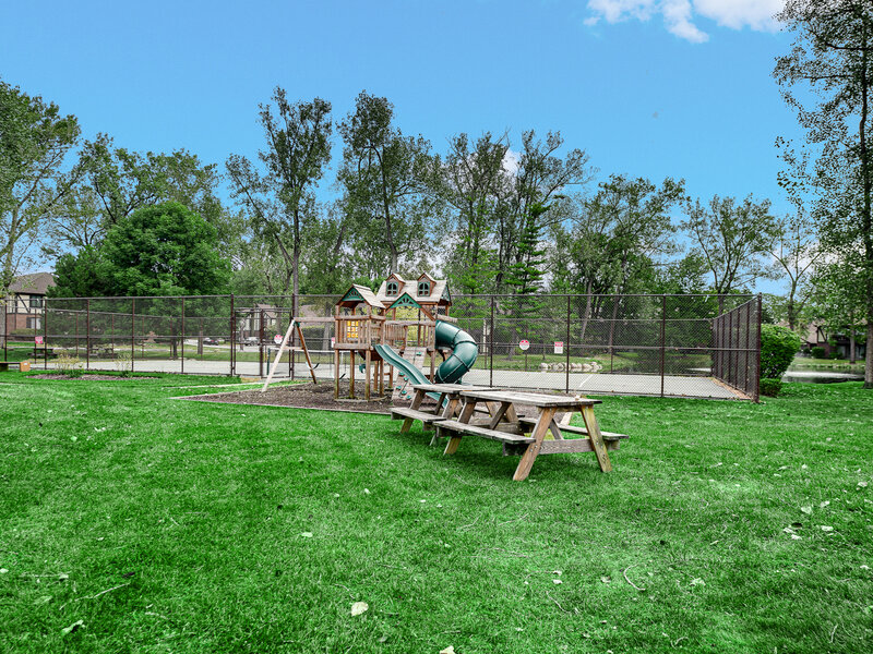 8225 Willow Drive Palos Hills IL 60465