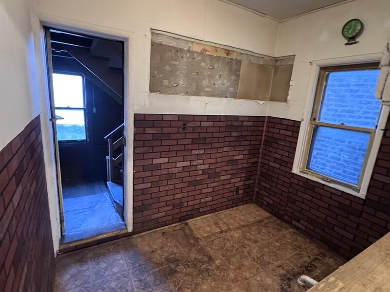 4934 W Iowa Street Chicago IL 60651