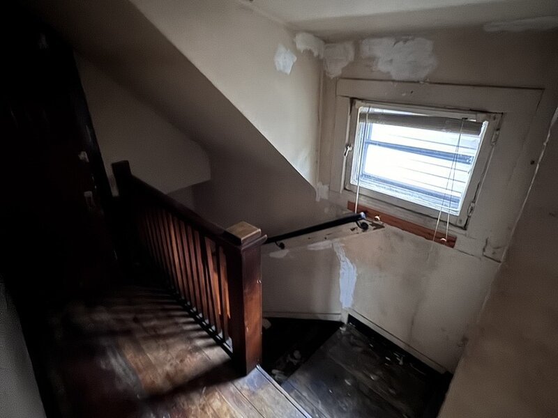 4934 W Iowa Street Chicago IL 60651