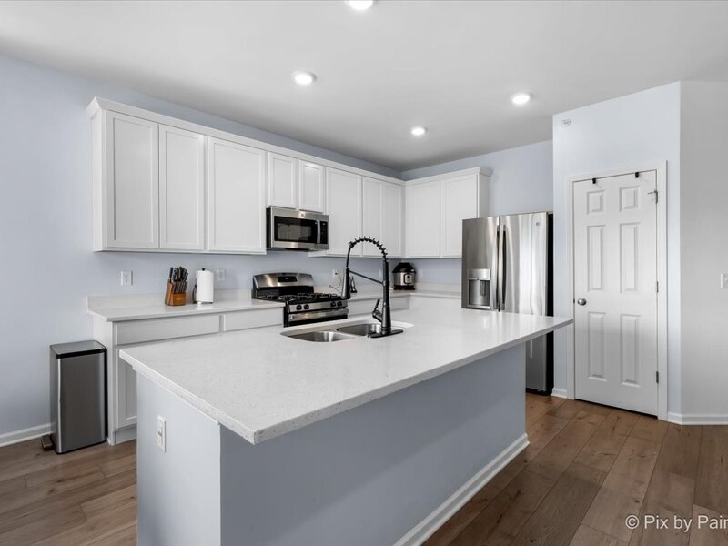 466 Comstock Road South Elgin IL 60177