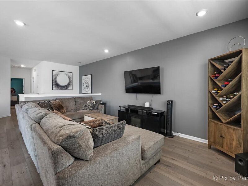 466 Comstock Road South Elgin IL 60177