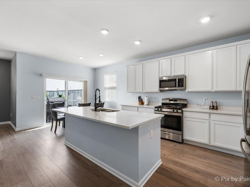 466 Comstock Road South Elgin IL 60177