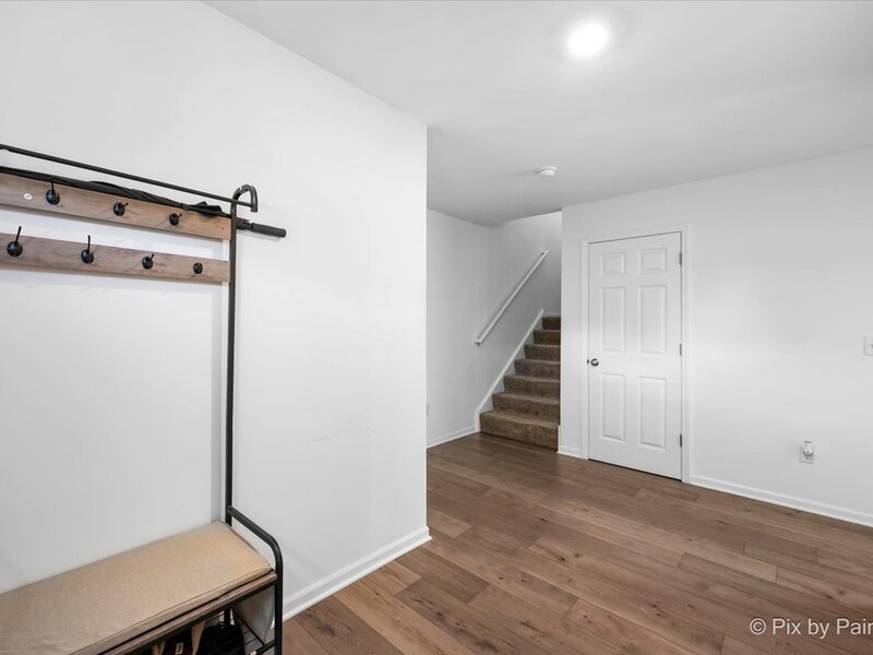 466 Comstock Road South Elgin IL 60177