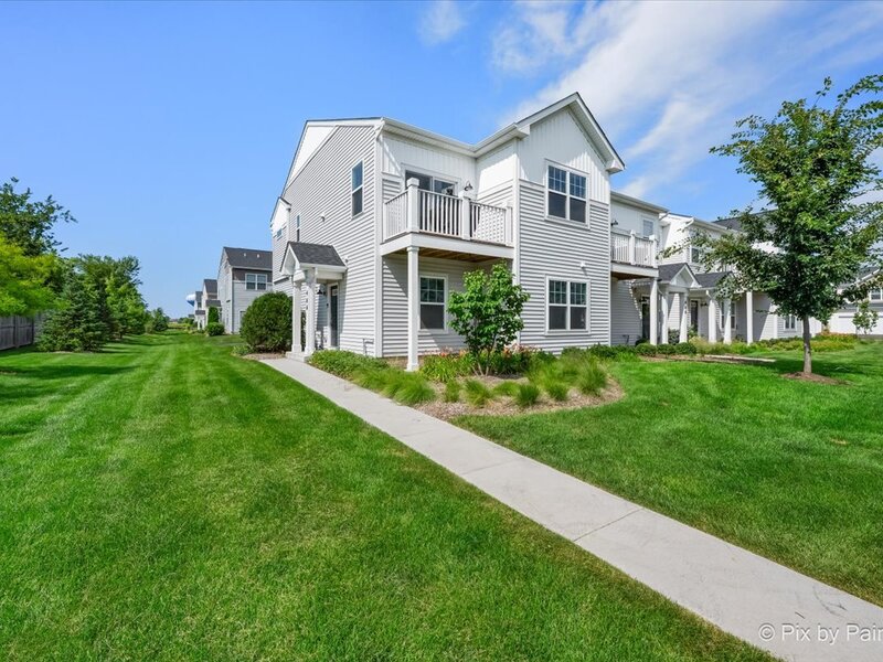 466 Comstock Road South Elgin IL 60177