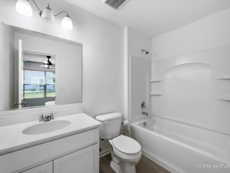 466 Comstock Road South Elgin IL 60177