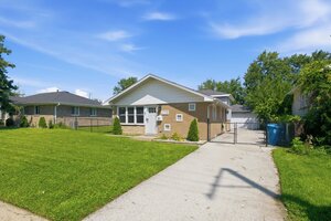 Photo of 4228 W 127th Street Alsip IL 60803
