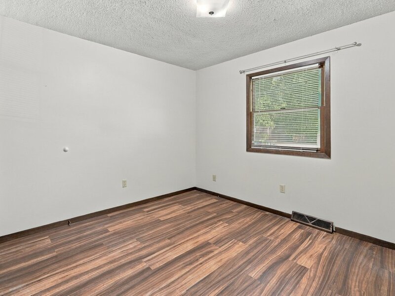 3330 Fairview Drive Bettendorf IA 52722