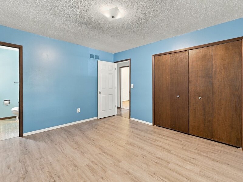 3330 Fairview Drive Bettendorf IA 52722
