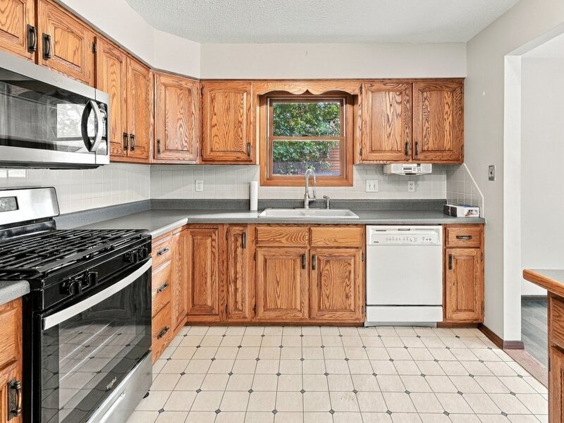 3330 Fairview Drive Bettendorf IA 52722