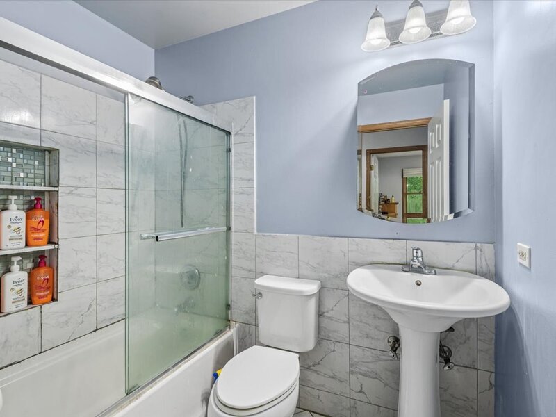1348 Loch Lomond Drive Crystal Lake IL 60014