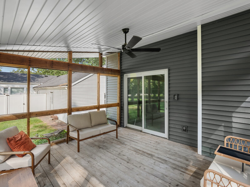 1606 Coffelt Avenue Davenport IA 52803