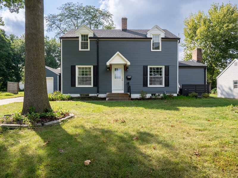 1606 Coffelt Avenue Davenport IA 52803