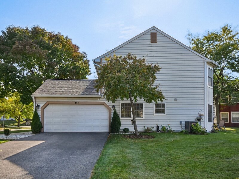 345 Ascot Lane Streamwood IL 60107