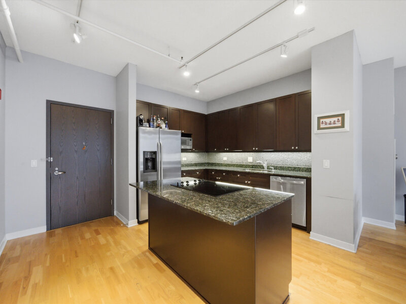 737 W Washington Boulevard Chicago IL 60661