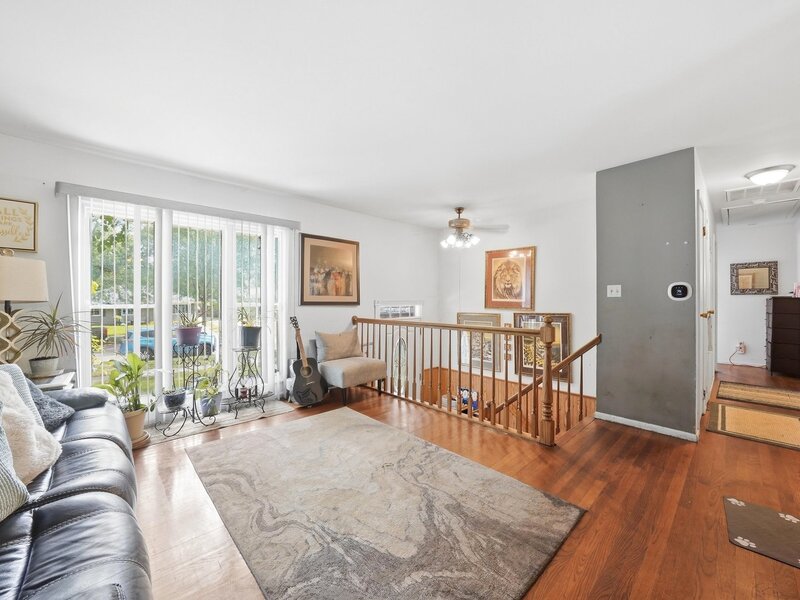 909 Cypress Lane Joliet IL 60435
