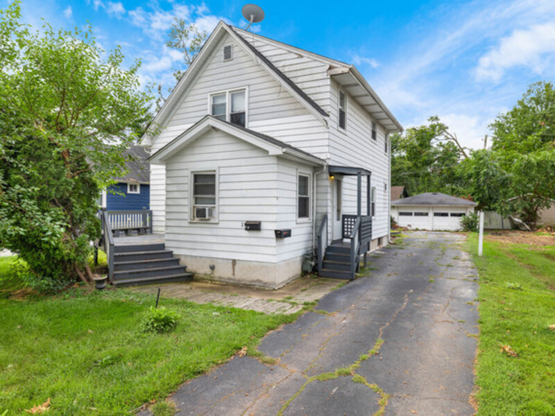 36 N Glenwood Avenue Glenwood IL 60425