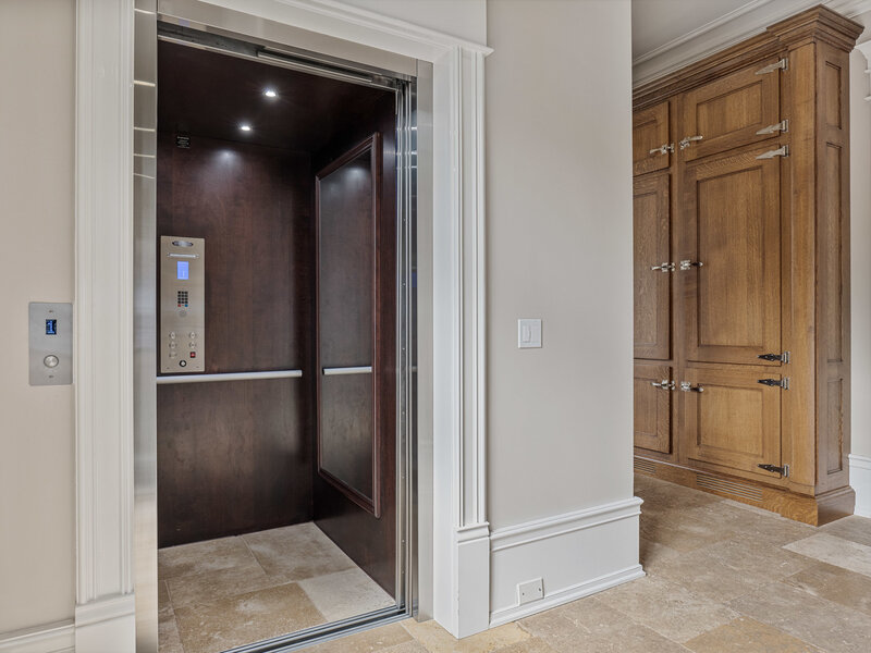 595 Circle Lane Lake Forest IL 60045