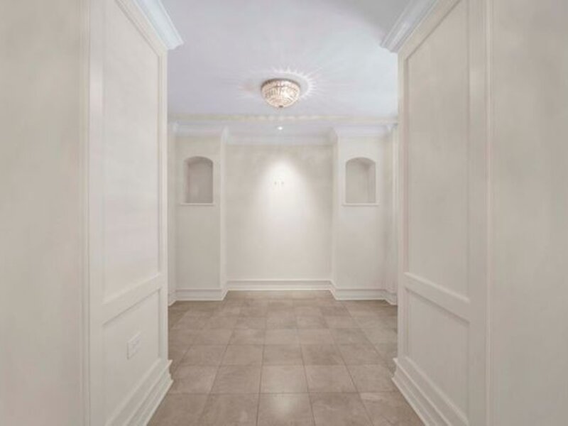 40 E Delaware Place Chicago IL 60611