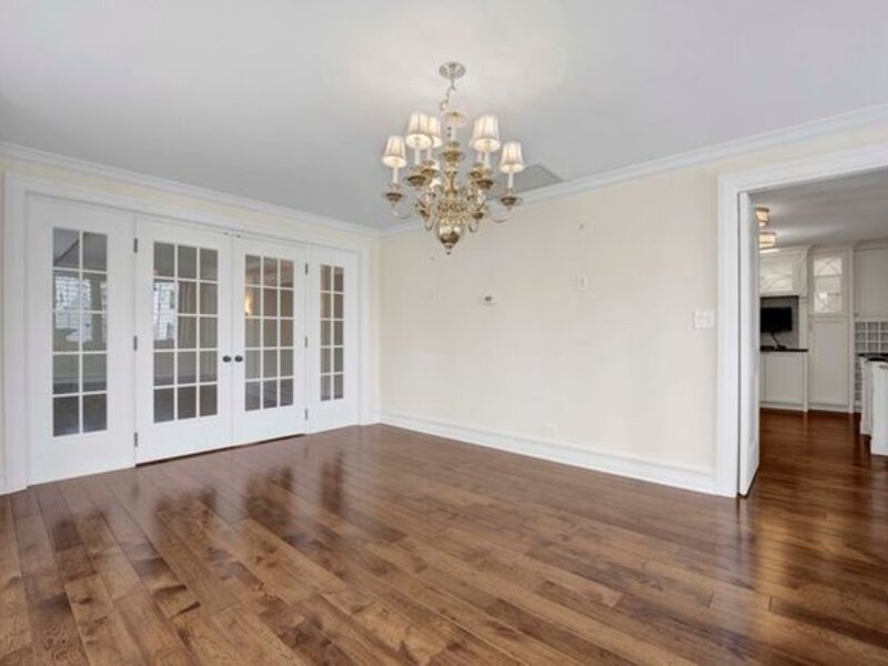 40 E Delaware Place Chicago IL 60611