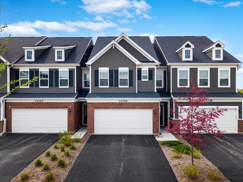 12740 S Nicholas Drive Plainfield IL 60585