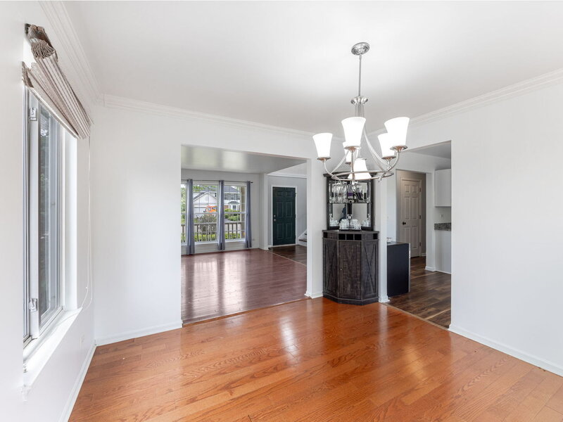 1237 E Greystone Drive Round Lake Beach IL 60073