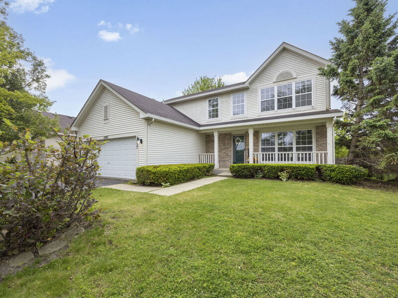 1237 E Greystone Drive Round Lake Beach IL 60073