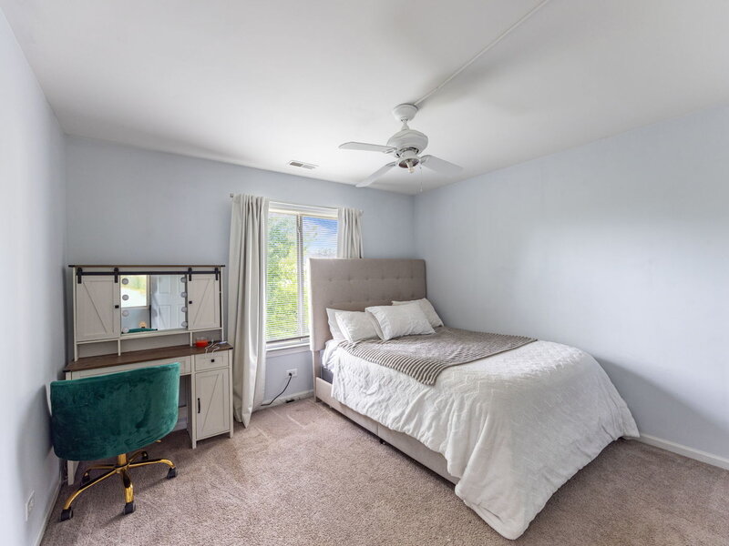 1237 E Greystone Drive Round Lake Beach IL 60073