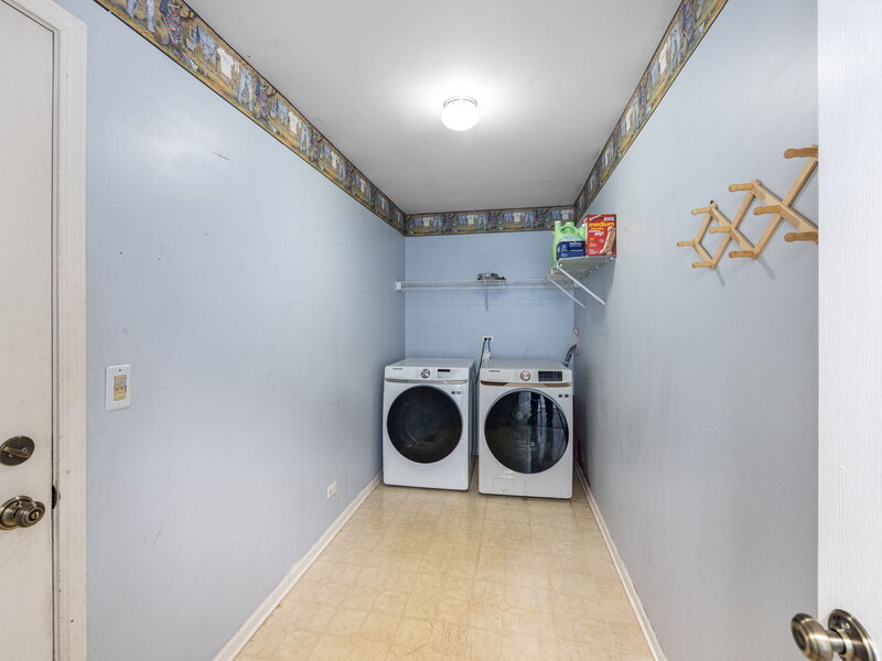 1237 E Greystone Drive Round Lake Beach IL 60073