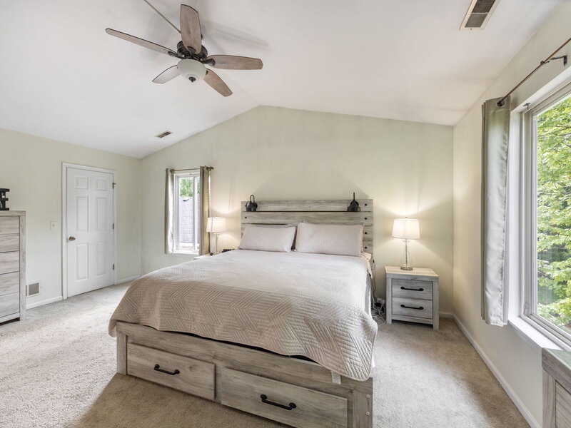 1237 E Greystone Drive Round Lake Beach IL 60073